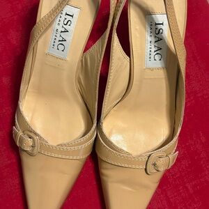 Isaac Mizrahi Beige Slingback Heels